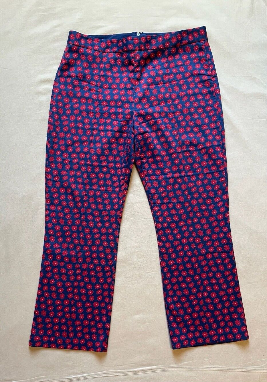Alice + Olivia Michiko Women's Navy And Red Floral Pattern Cropped Pant Size 8